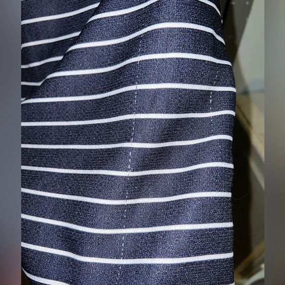 HYFVE navy blue & white stripped thinker with cutout in back sz Small Flaws - Picture 4 of 10